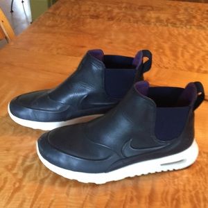 Nike athletic bootie